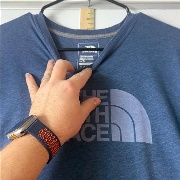 The North Face Men's Navy Tee - Picture 3 of 6